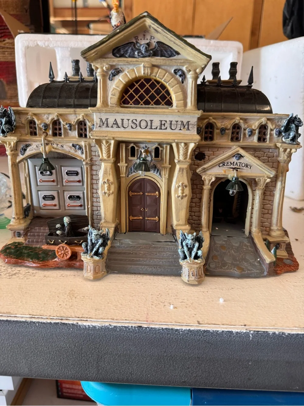 Lemax Halloween Mausoleum Decoration in Tan, Black, Brown